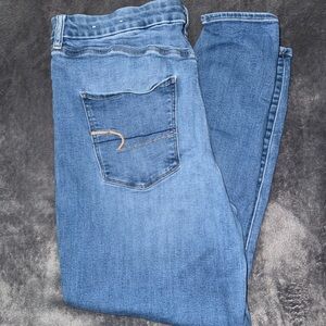 American Eagle Outfitters Light Blue Relaxed Jeans